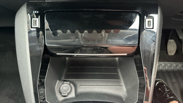 Peugeot 2008 1.2 PureTech Allure Premium 5dr Petrol Estate